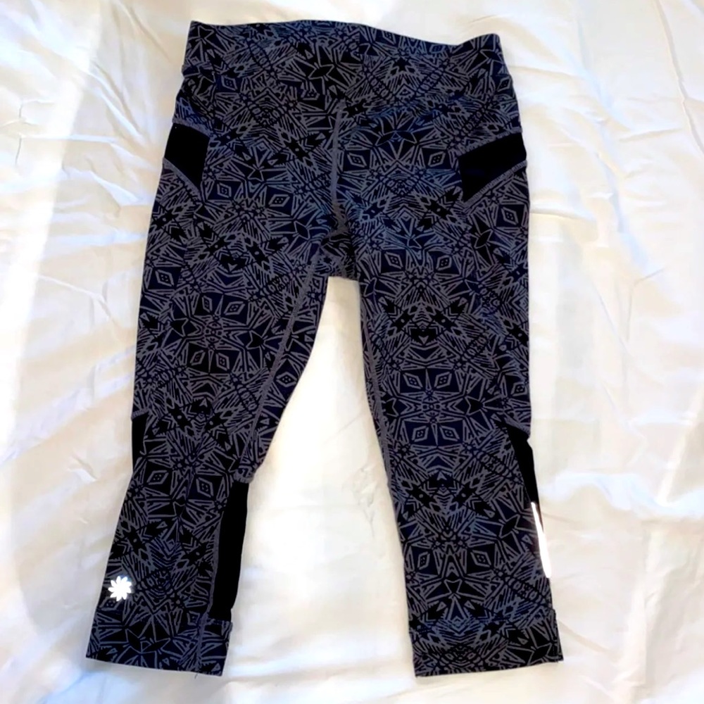 Athleta Capri XS